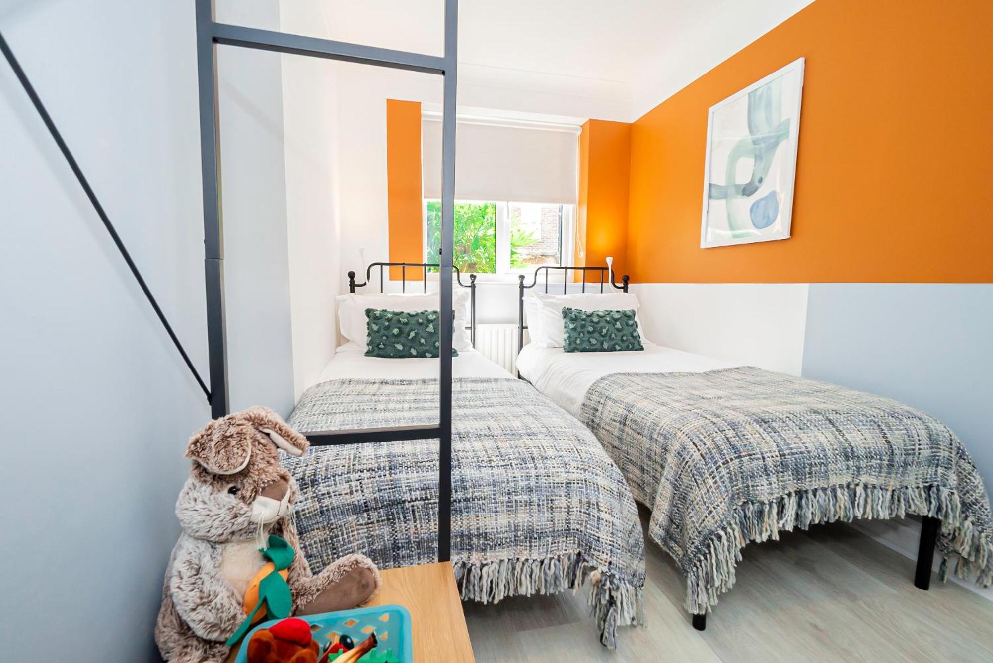 Bright & Breezy Apartment Портсмът Екстериор снимка